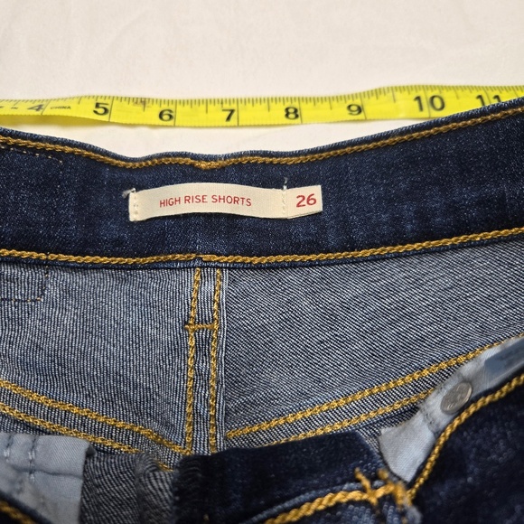 LEVIS HIGH RISE SHORTS - Picture 4 of 4